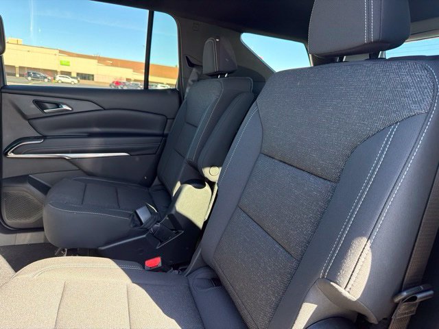New 2027 Chevrolet Traverse LT AWD/4WD image 18