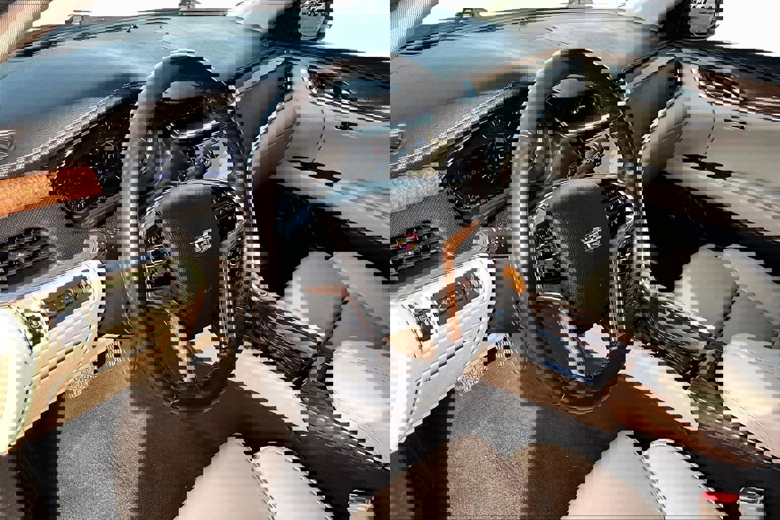 Used 2019 Cadillac XTS Premium Luxury image 12