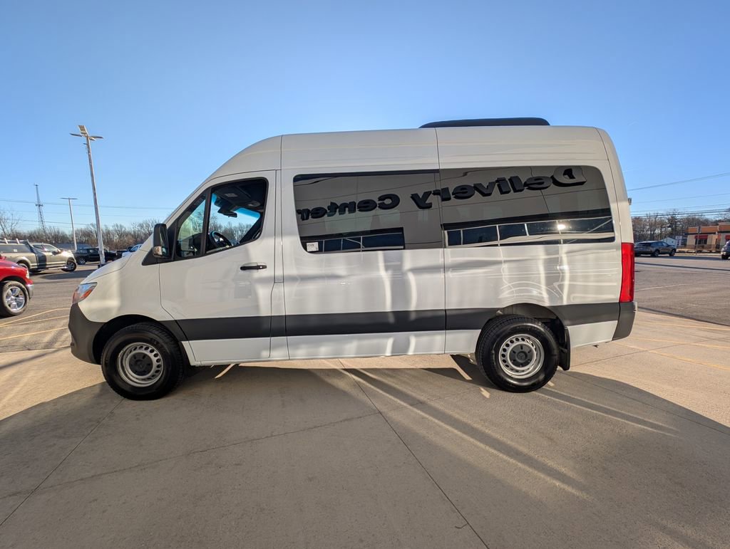 Used 2024 Mercedes-Benz Sprinter 2500 image 7