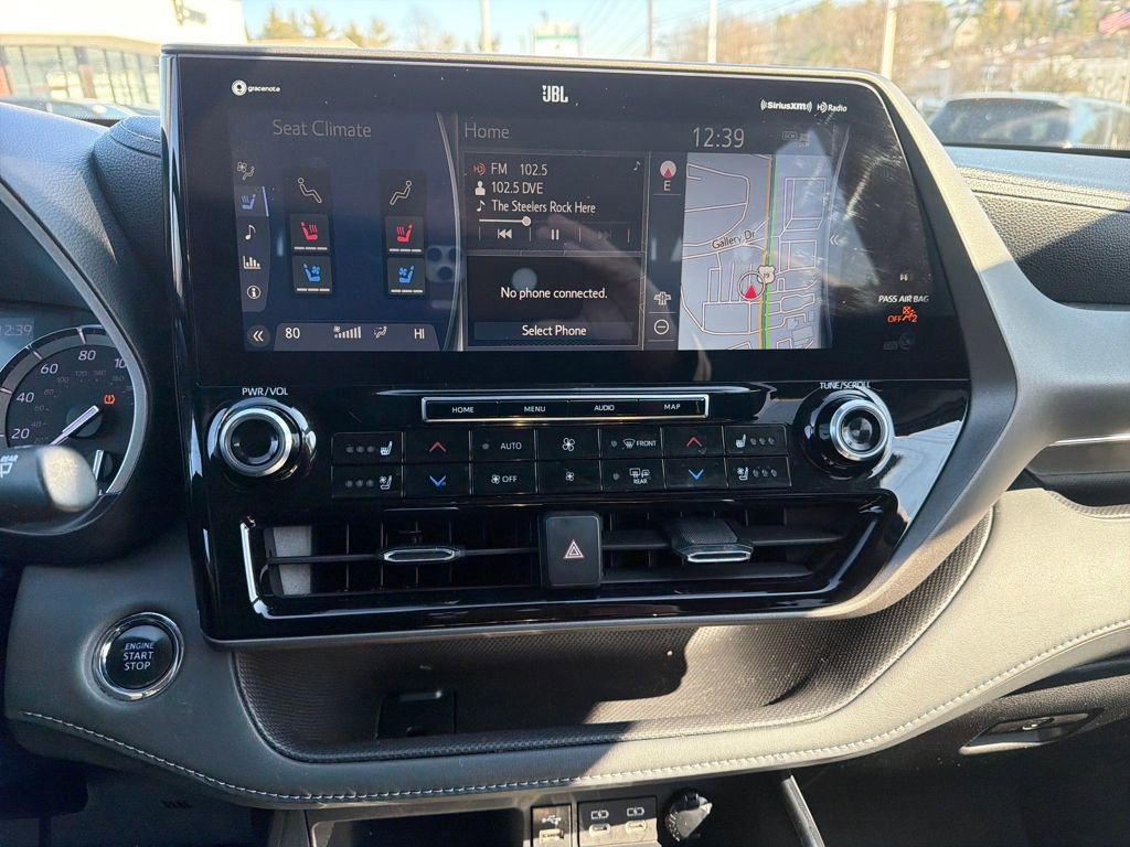 Used 2022 Toyota Highlander Limited image 17