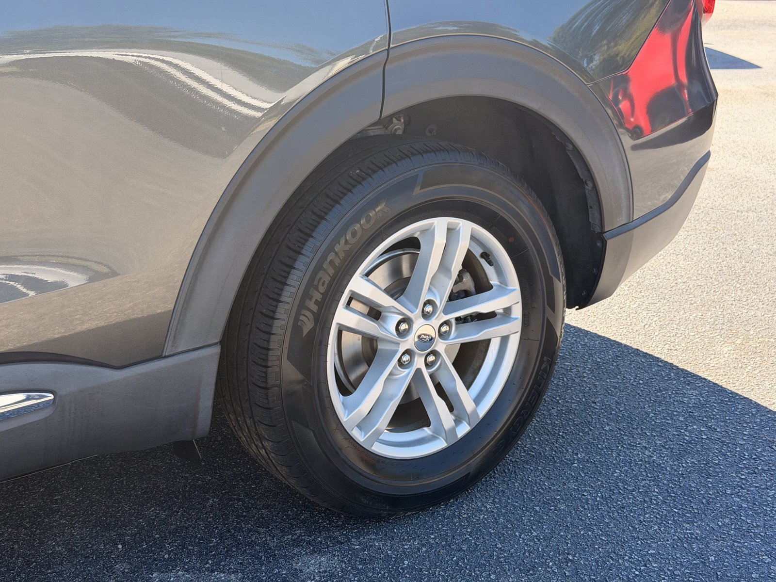 Used 2020 Ford Explorer XLT RWD image 36