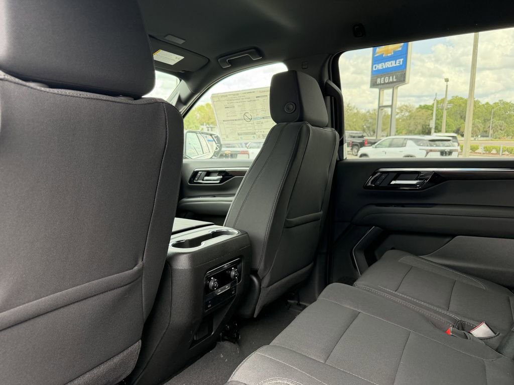 New 2026 Chevrolet Suburban LS RWD image 15