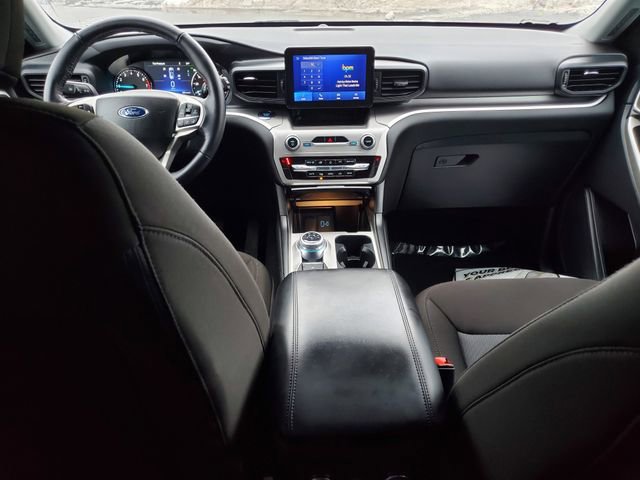 Used 2022 Ford Explorer XLT image 7