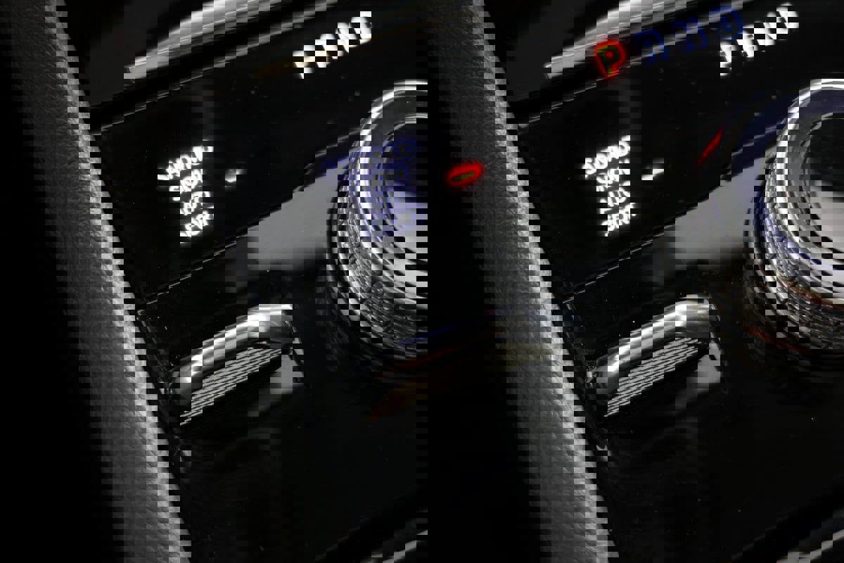 Used 2022 Jeep Grand Cherokee L Limited image 19