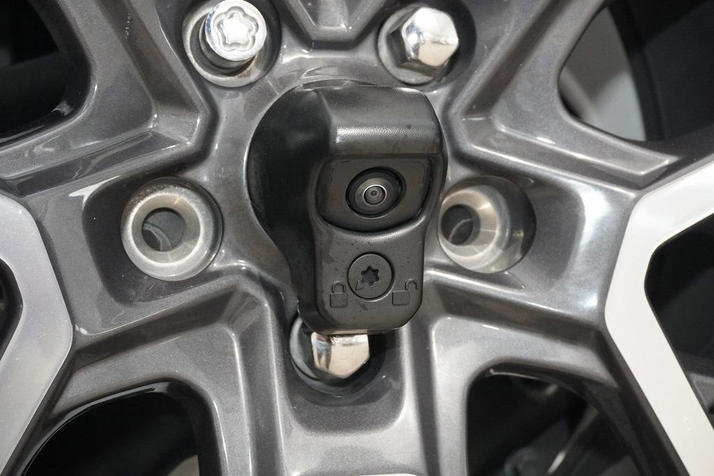 Used 2024 Jeep Wrangler Sahara image 28