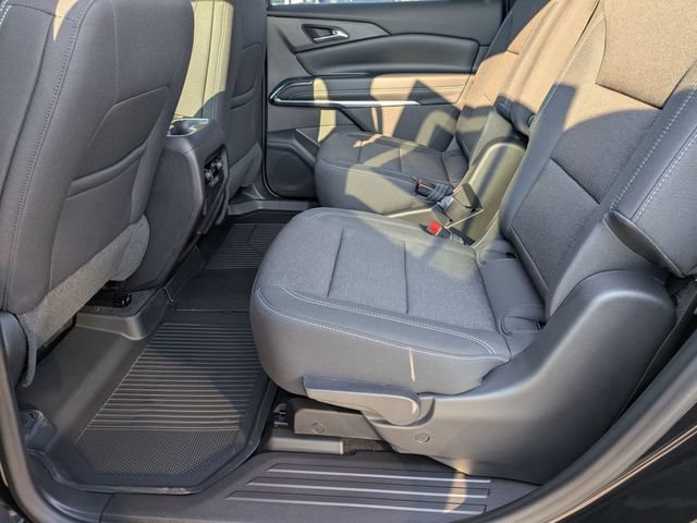New 2026 Chevrolet Traverse LT w/ Driver Confidence Package FWD image 28