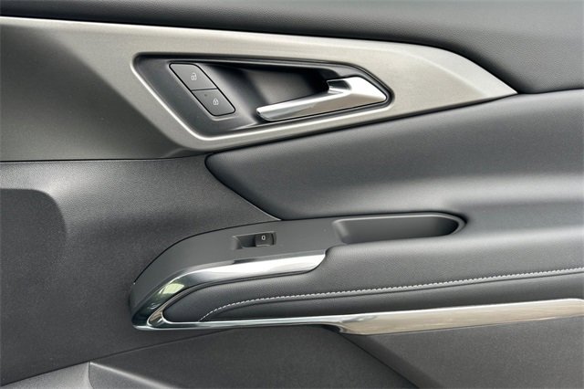 New 2026 Chevrolet Traverse LT image 24