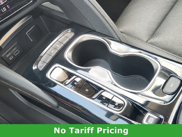 Used 2021 Buick Envision Essence w/ Technology Package I FWD image 20