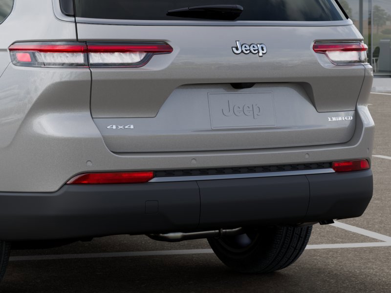 New 2026 Jeep Grand Cherokee L Limited w/ Limited Altitude Package AWD/4WD image 13