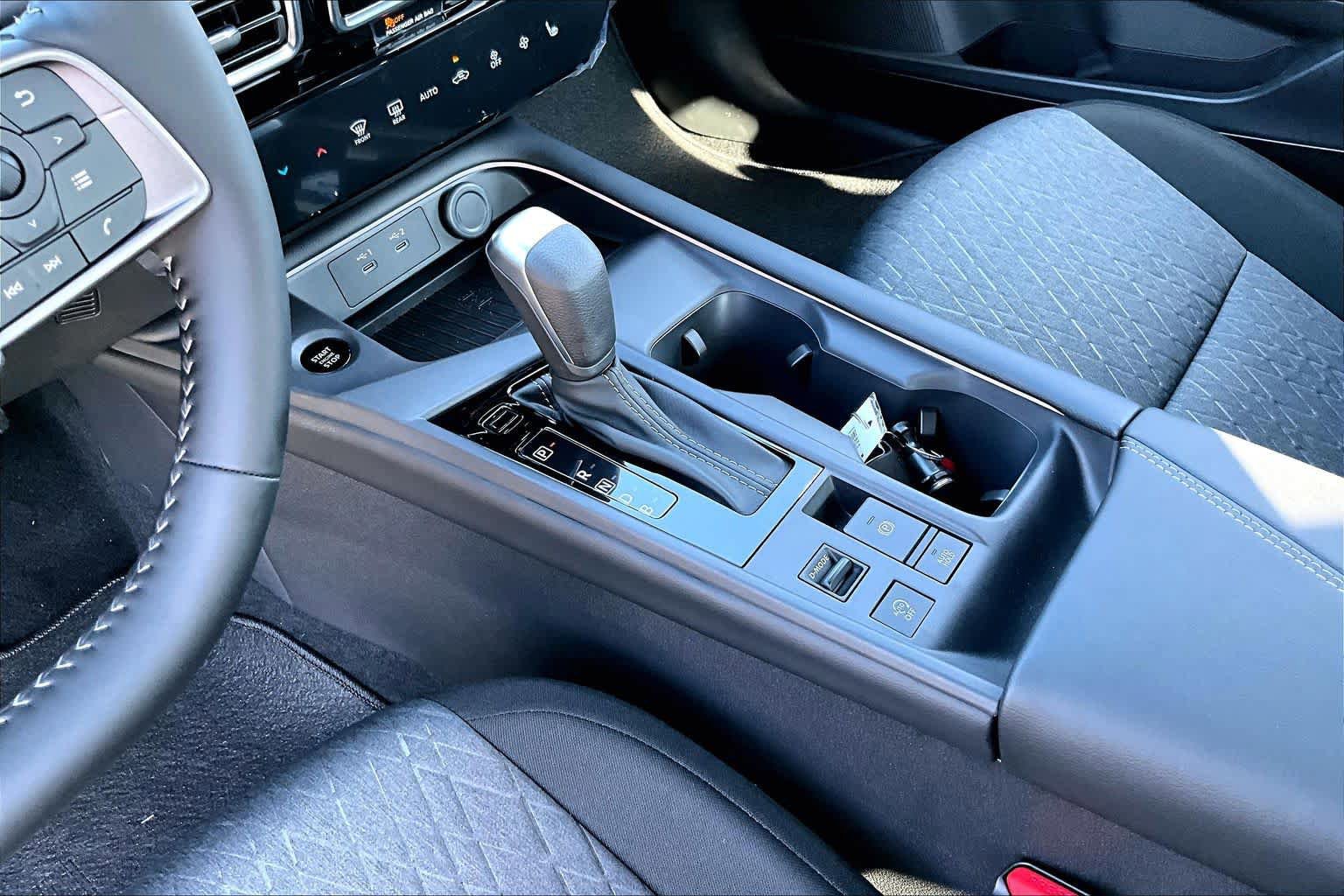 New 2026 Nissan Sentra SV w/ SV Convenience Package FWD image 7
