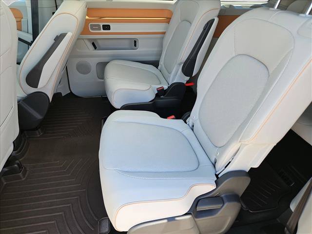 Certified 2025 Volkswagen ID. Buzz 1st Edition AWD/4WD image 19