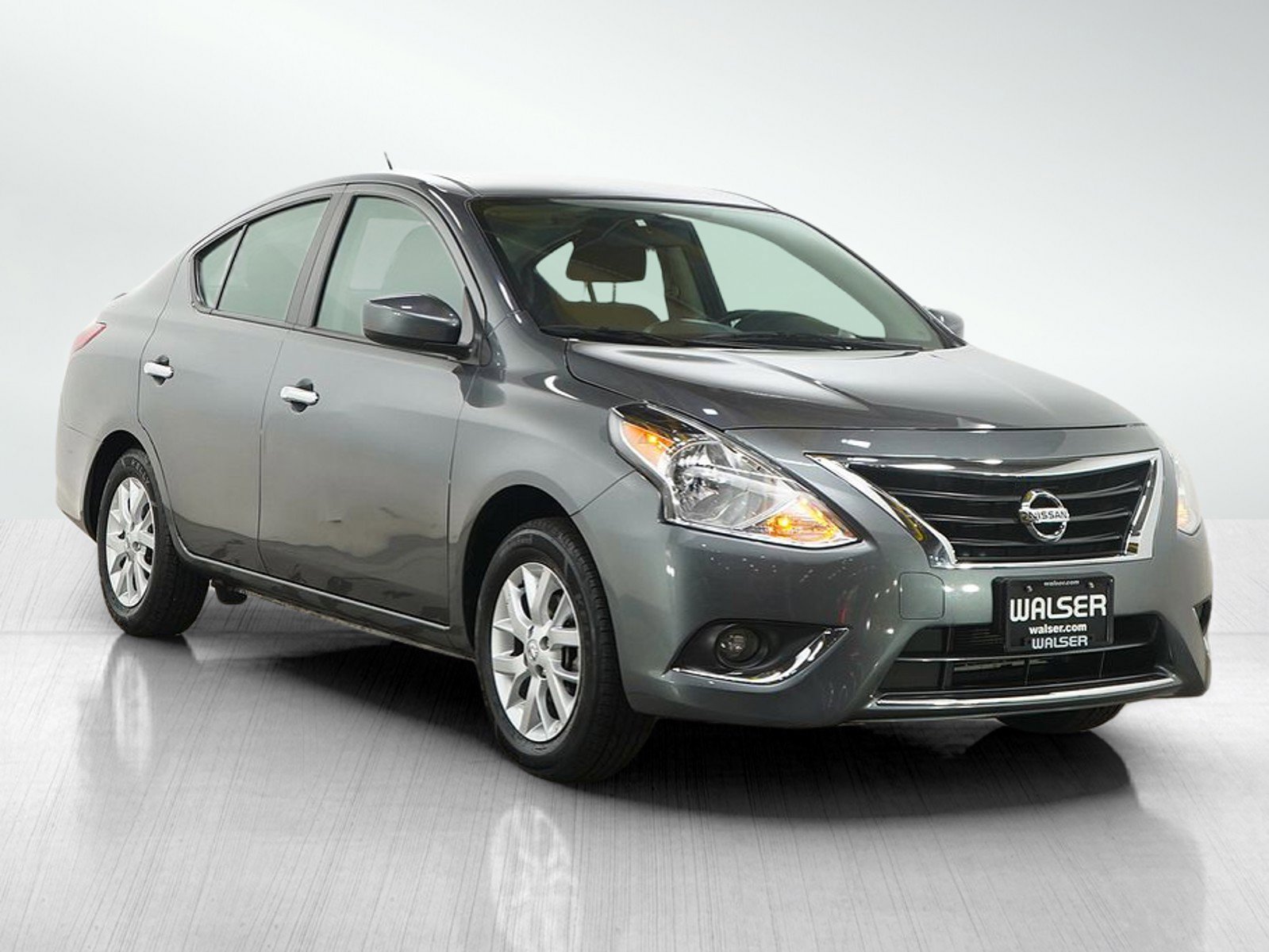 Used 2018 Nissan Versa SV w/ SV Special Edition Package FWD image 7