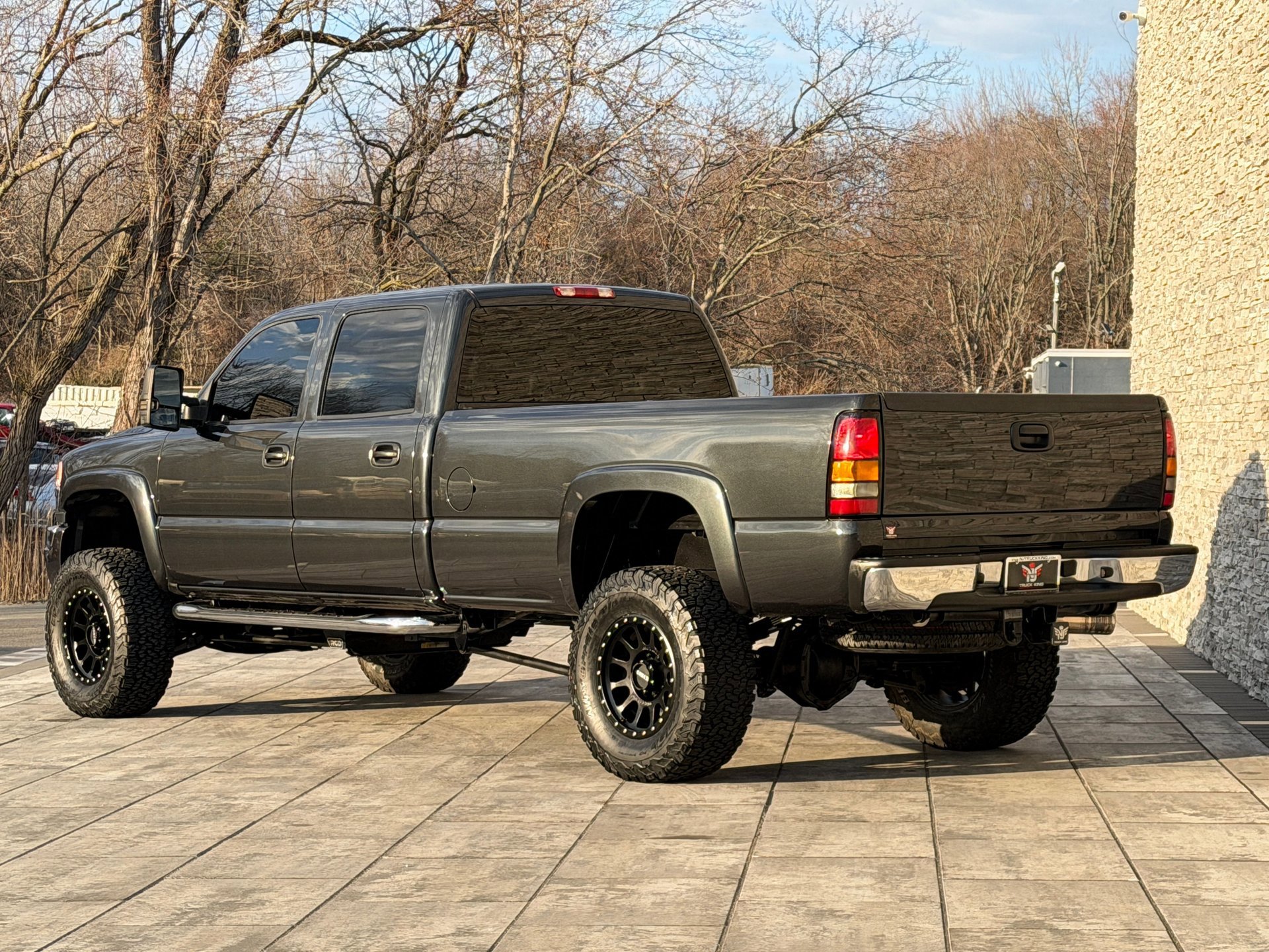Used 2005 GMC Sierra 3500 SLT w/ Heavy-Duty Power Package image 6
