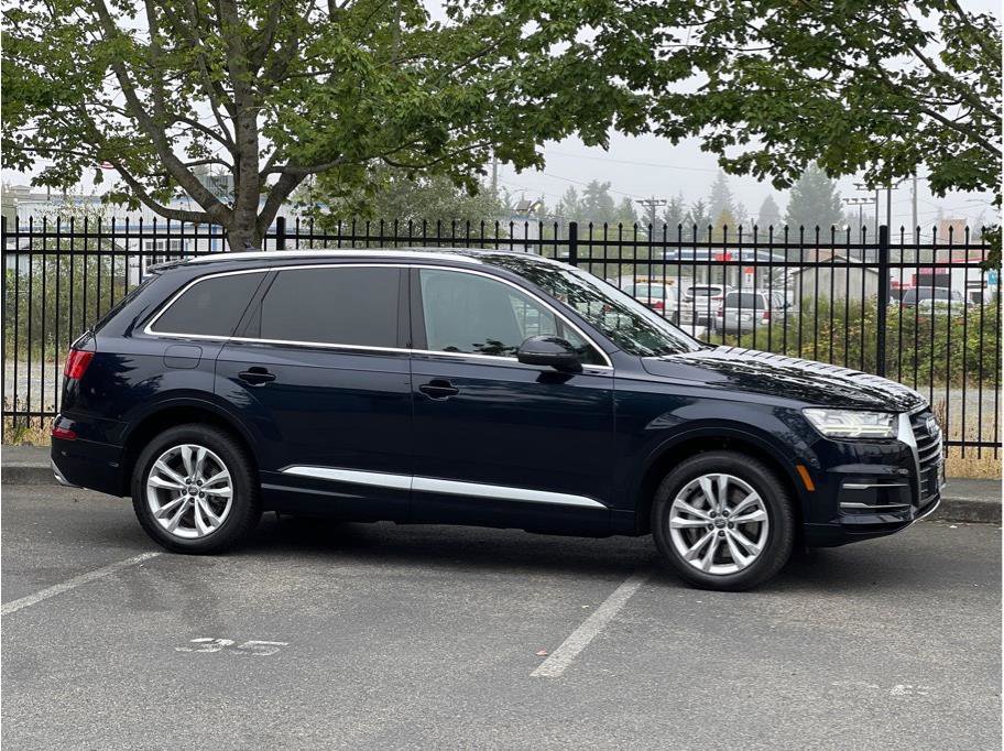 Used 2017 Audi Q7 3.0T Premium Plus w/ Premium Plus Package