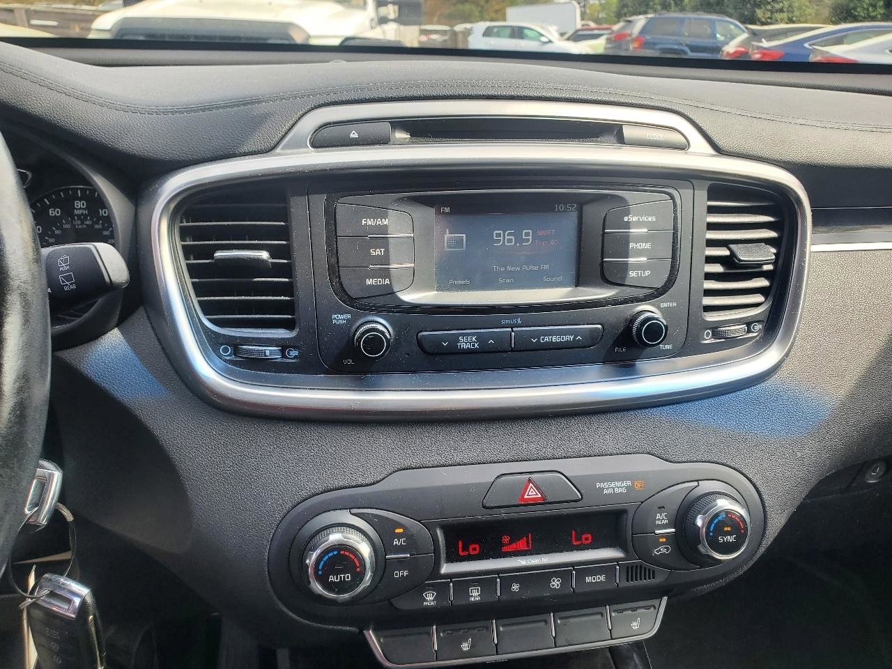 Used 2016 Kia Sorento EX image 21