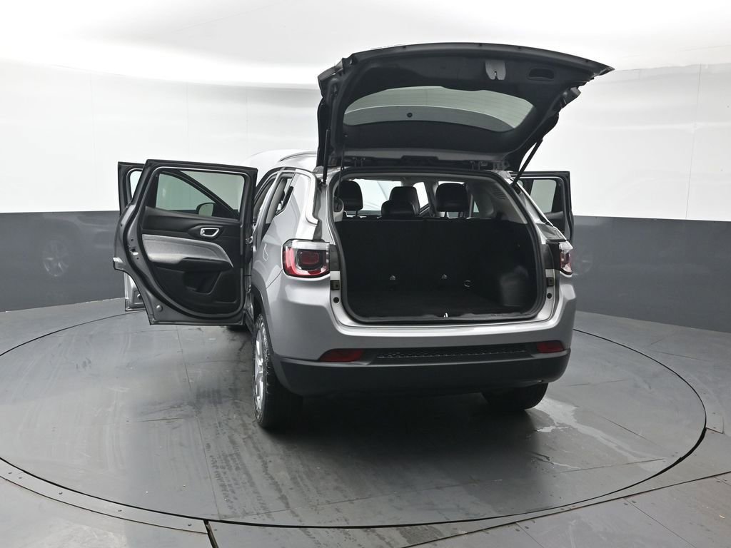 Used 2022 Jeep Compass Latitude w/ Convenience Group image 51