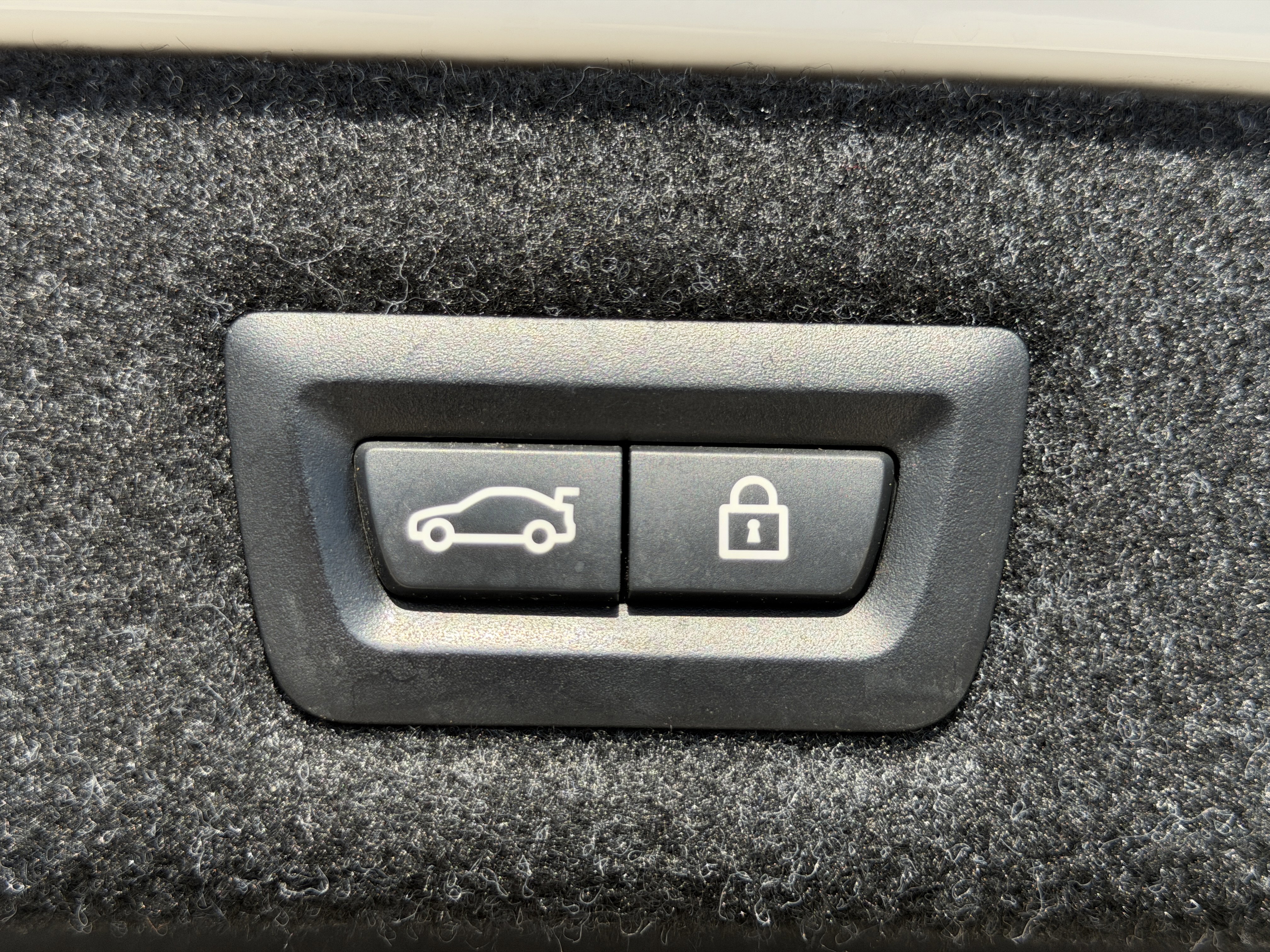 Used 2018 BMW 540i image 12