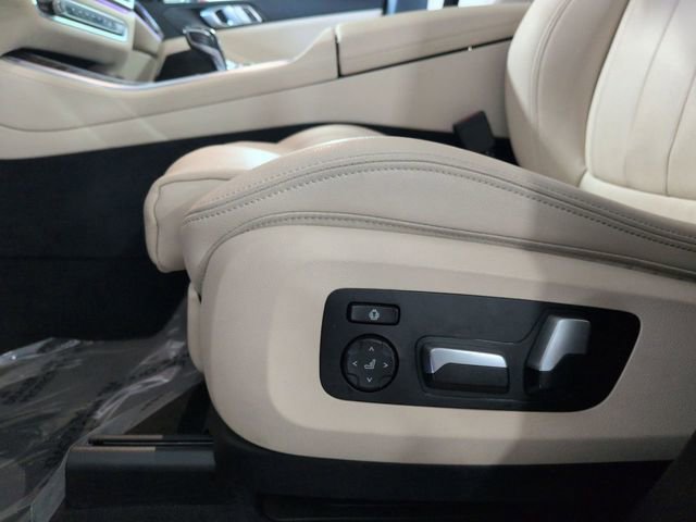 Used 2020 BMW X5 sDrive40i w/ Premium Package image 13