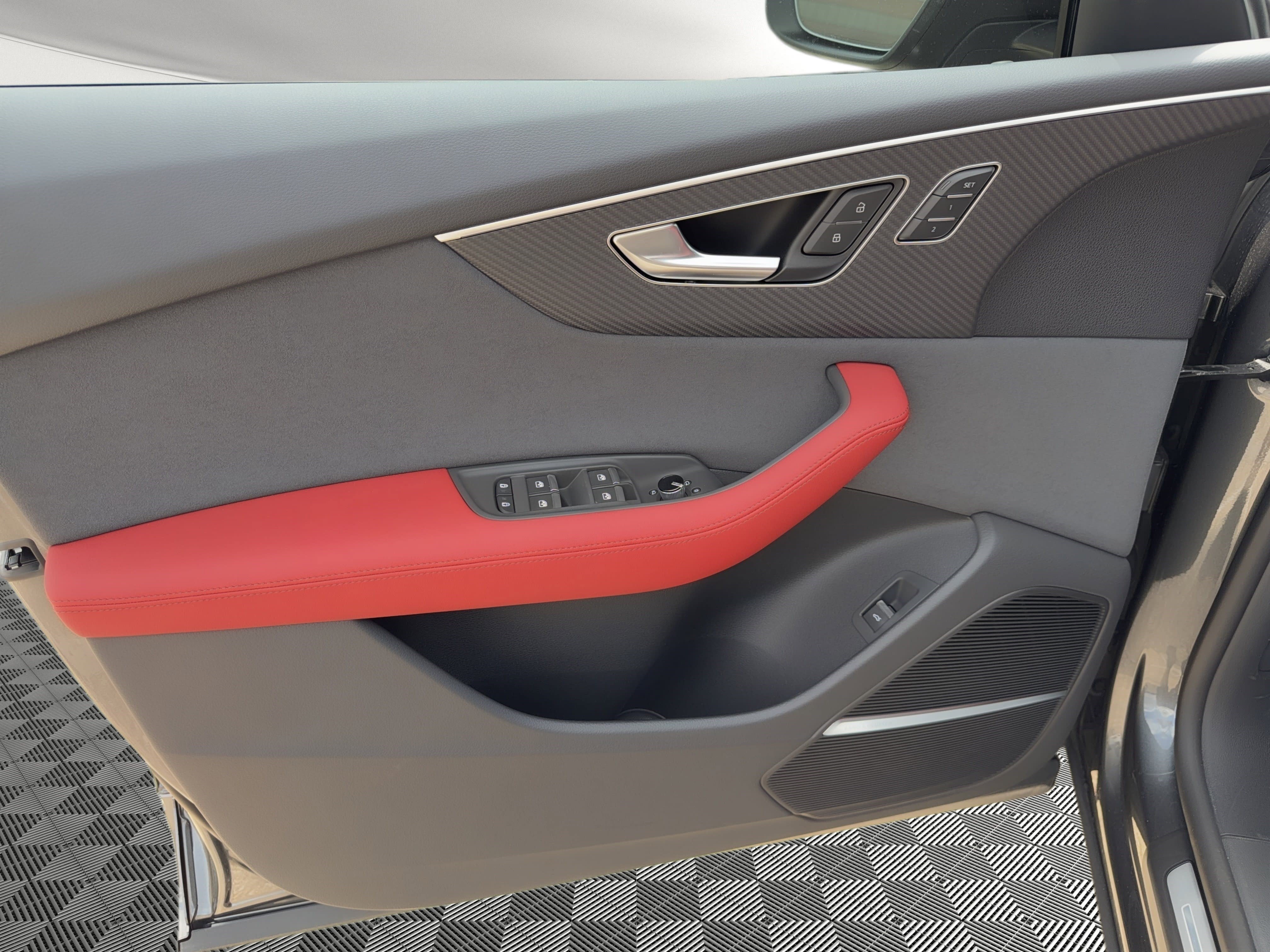 New 2026 Audi SQ8 Premium Plus image 14