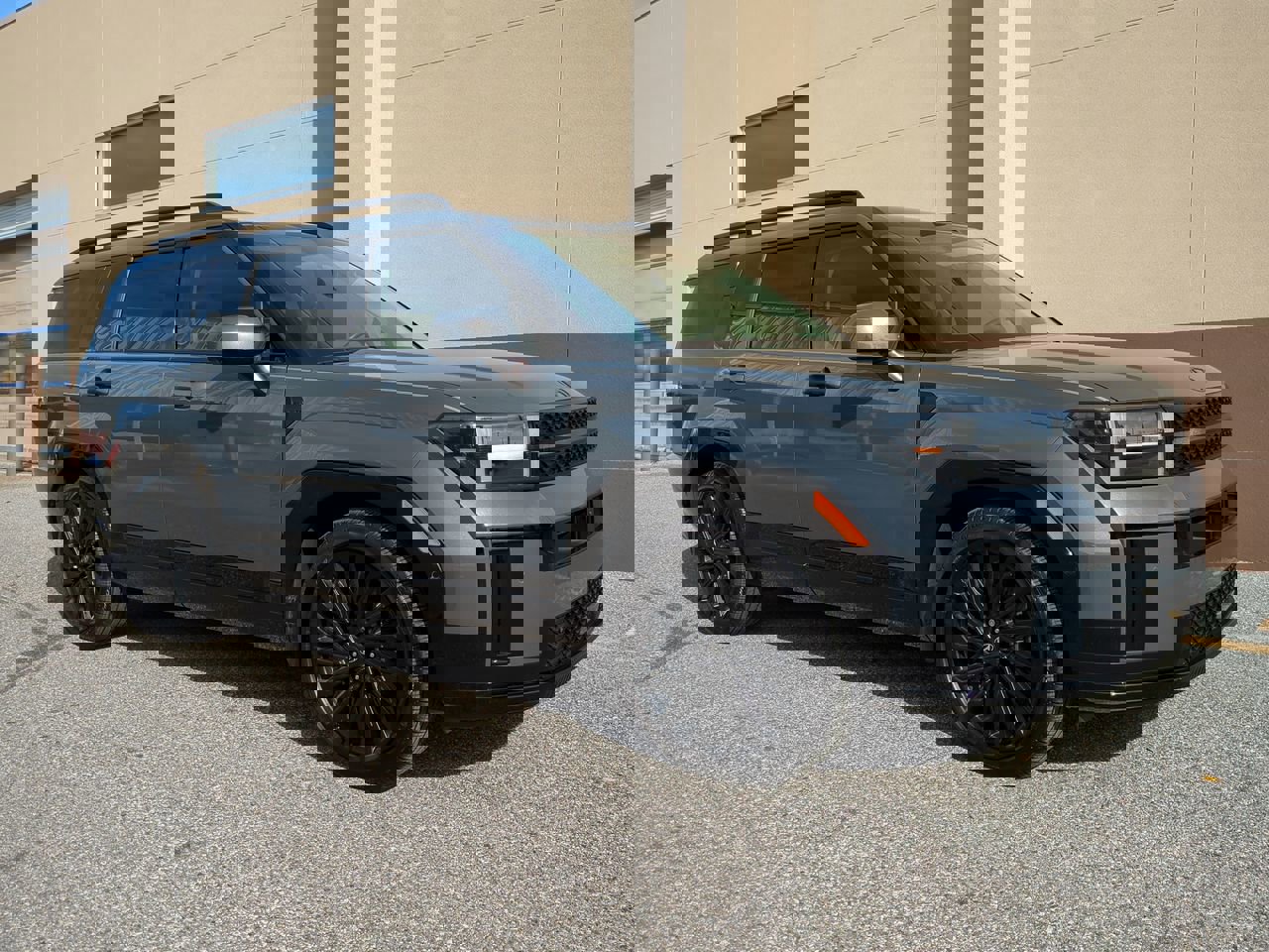 Certified 2024 Hyundai Santa Fe Calligraphy image 1