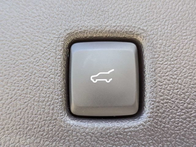 Used 2025 Ford Escape SE FWD image 14