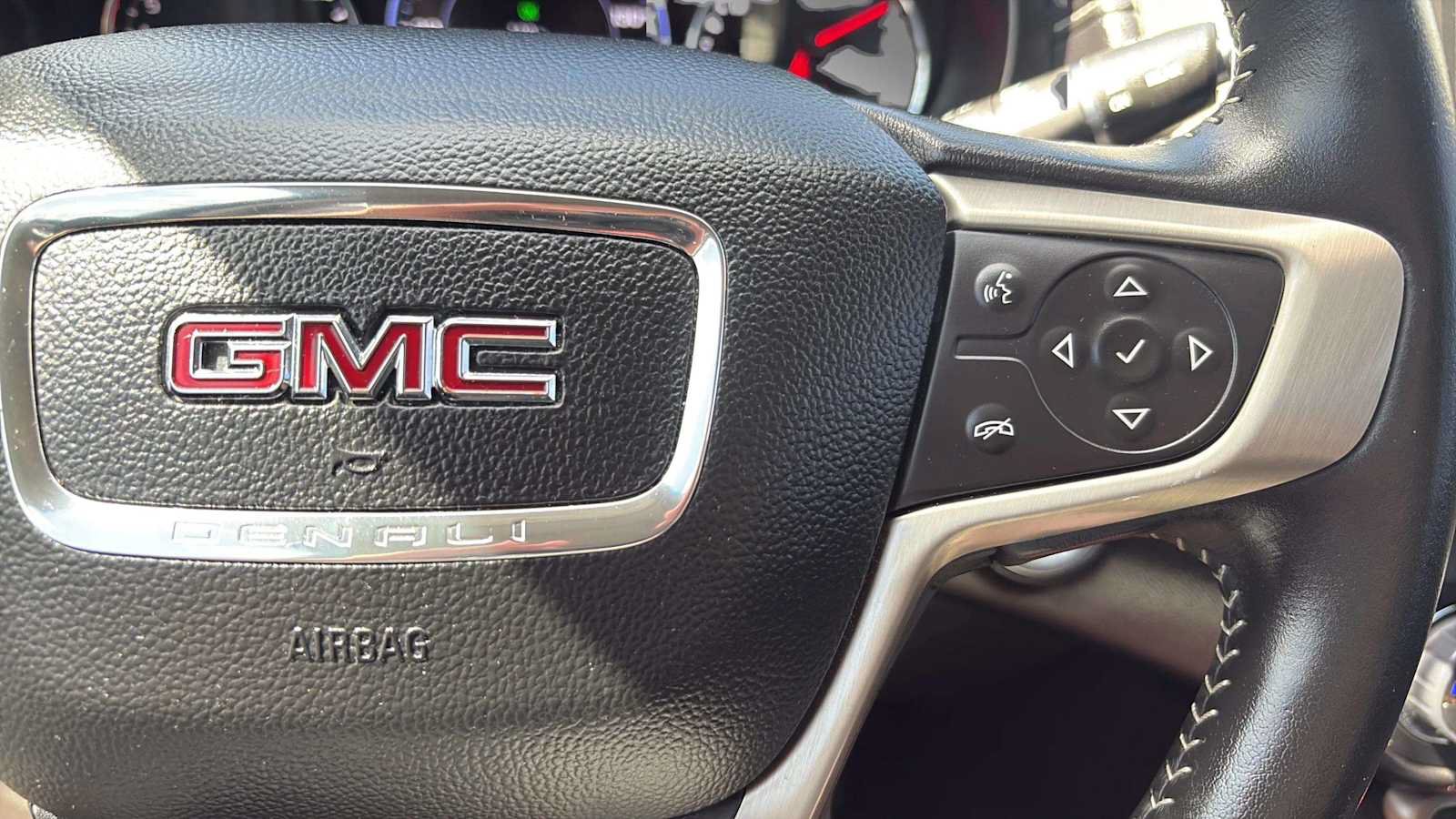 Used 2022 GMC Terrain Denali w/ LPO, Floor Liner Package AWD/4WD image 9