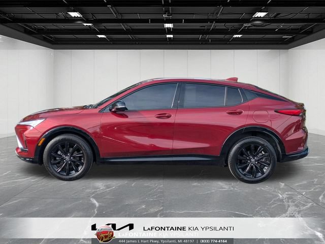Used 2024 Buick Envista Sport Touring w/ Convenience I Package FWD image 2