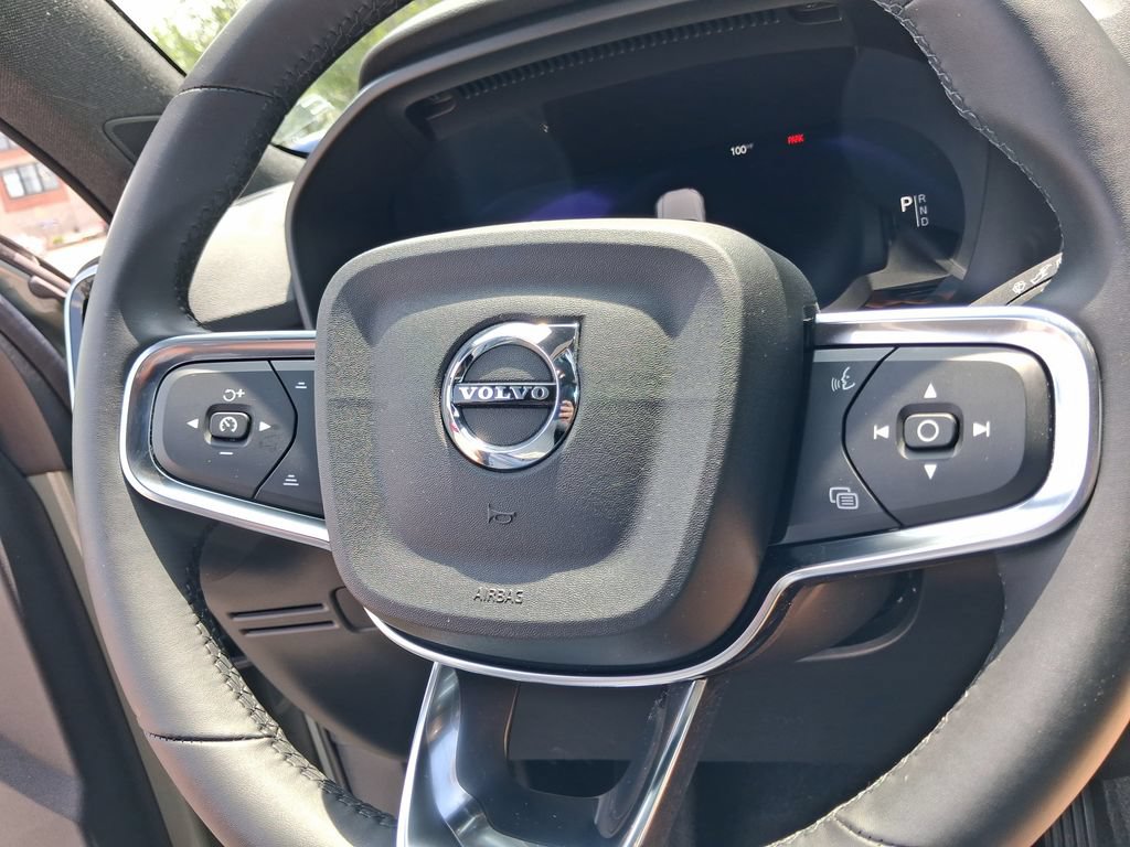 Certified 2023 Volvo XC40 Recharge Core w/ Protection Package Premier AWD/4WD image 21