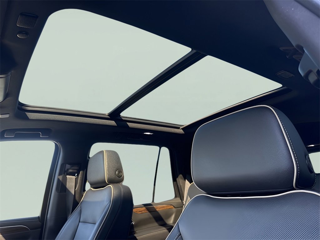 Used 2021 Chevrolet Tahoe Premier image 20