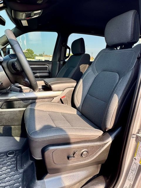 Used 2024 RAM 1500 Big Horn AWD/4WD image 11