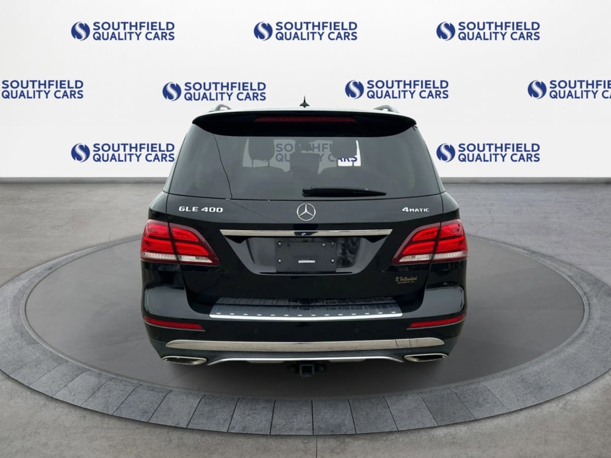 Used 2019 Mercedes-Benz GLE 400 4MATIC w/ Premium 2 Package image 5