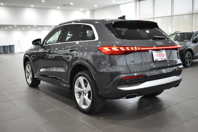 Used 2025 Audi Q5 Premium Plus w/ Premium Plus image 9
