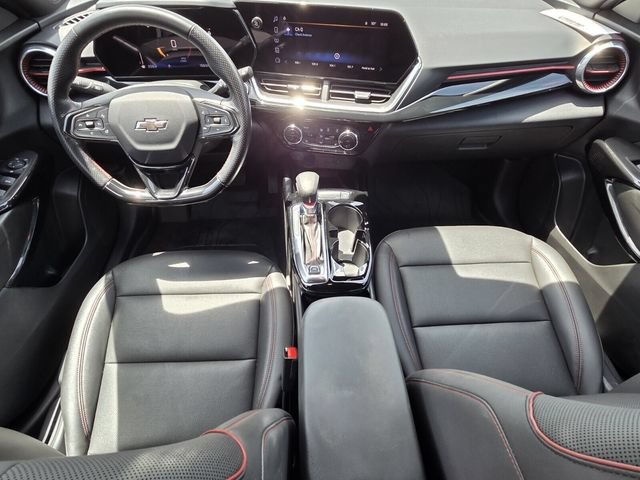 Certified 2024 Chevrolet Trax RS w/ Sunroof Package FWD image 11