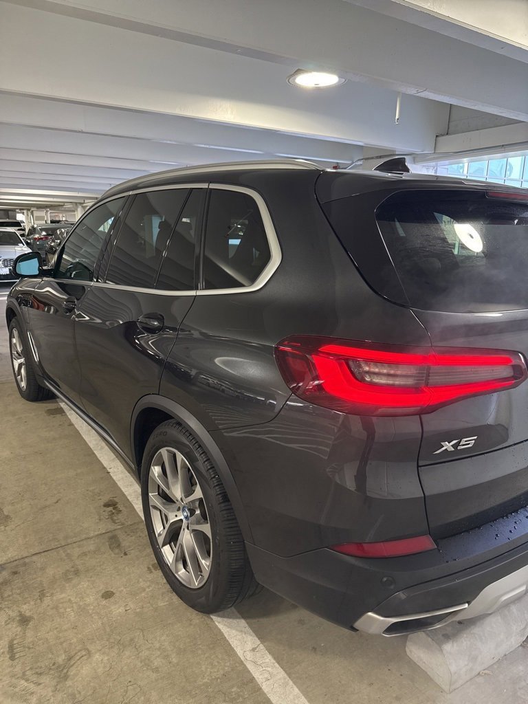 Used 2022 BMW X5 xDrive45e w/ Premium Package image 4