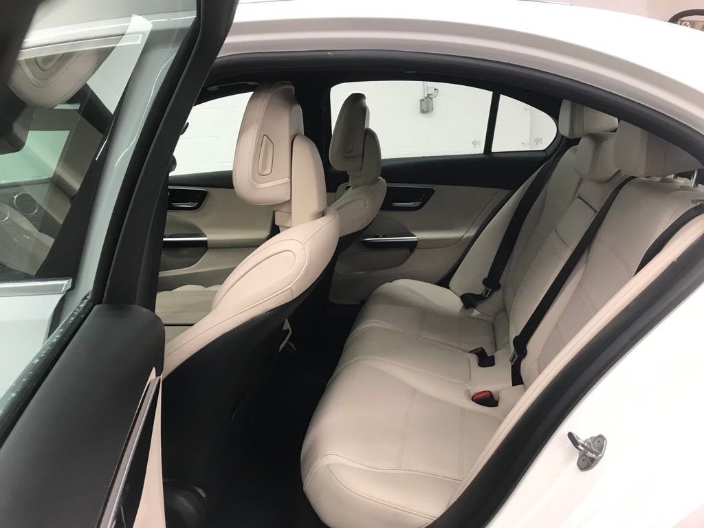 Used 2023 Mercedes-Benz C 300 4MATIC Sedan image 25