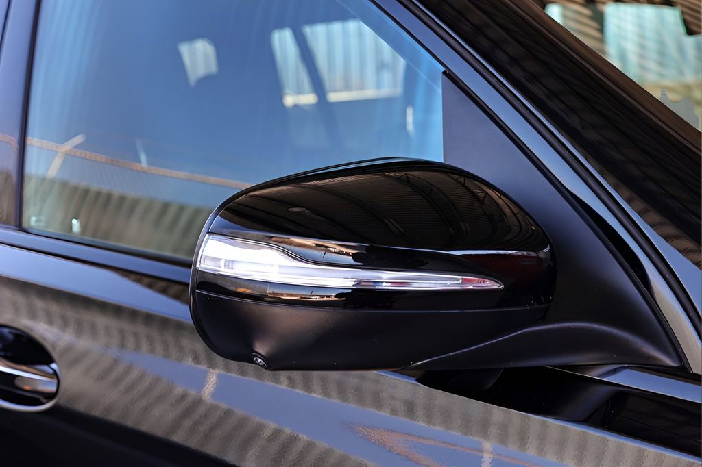 Used 2025 Mercedes-Benz GLS 450 4MATIC image 11