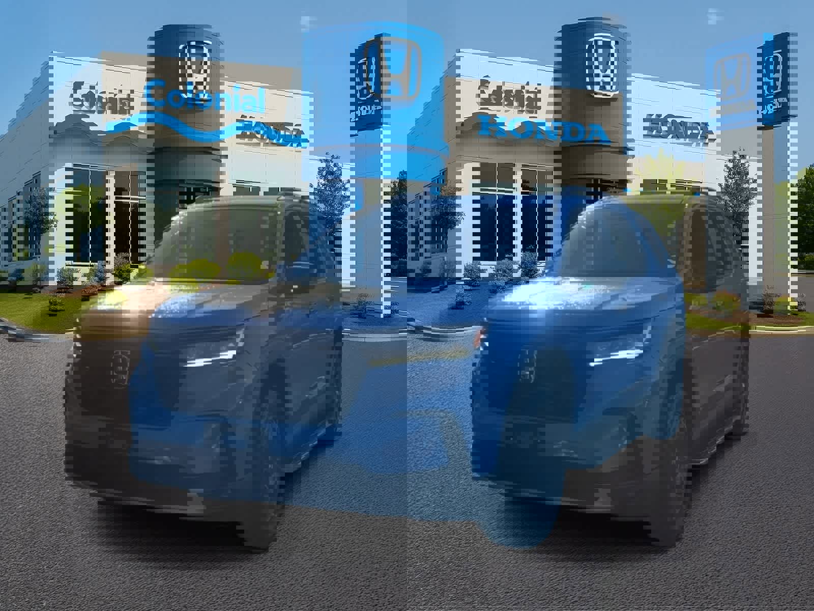 Used 2025 Honda Pilot TrailSport image 1