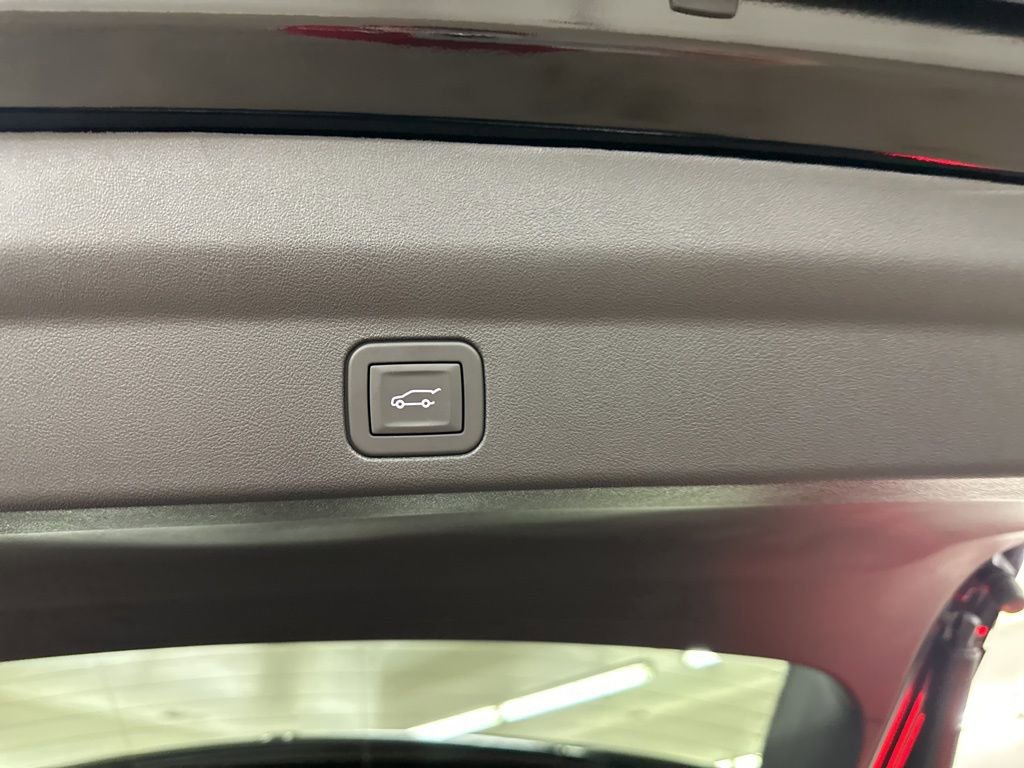 Certified 2025 Cadillac Escalade IQ Luxury 2 image 25