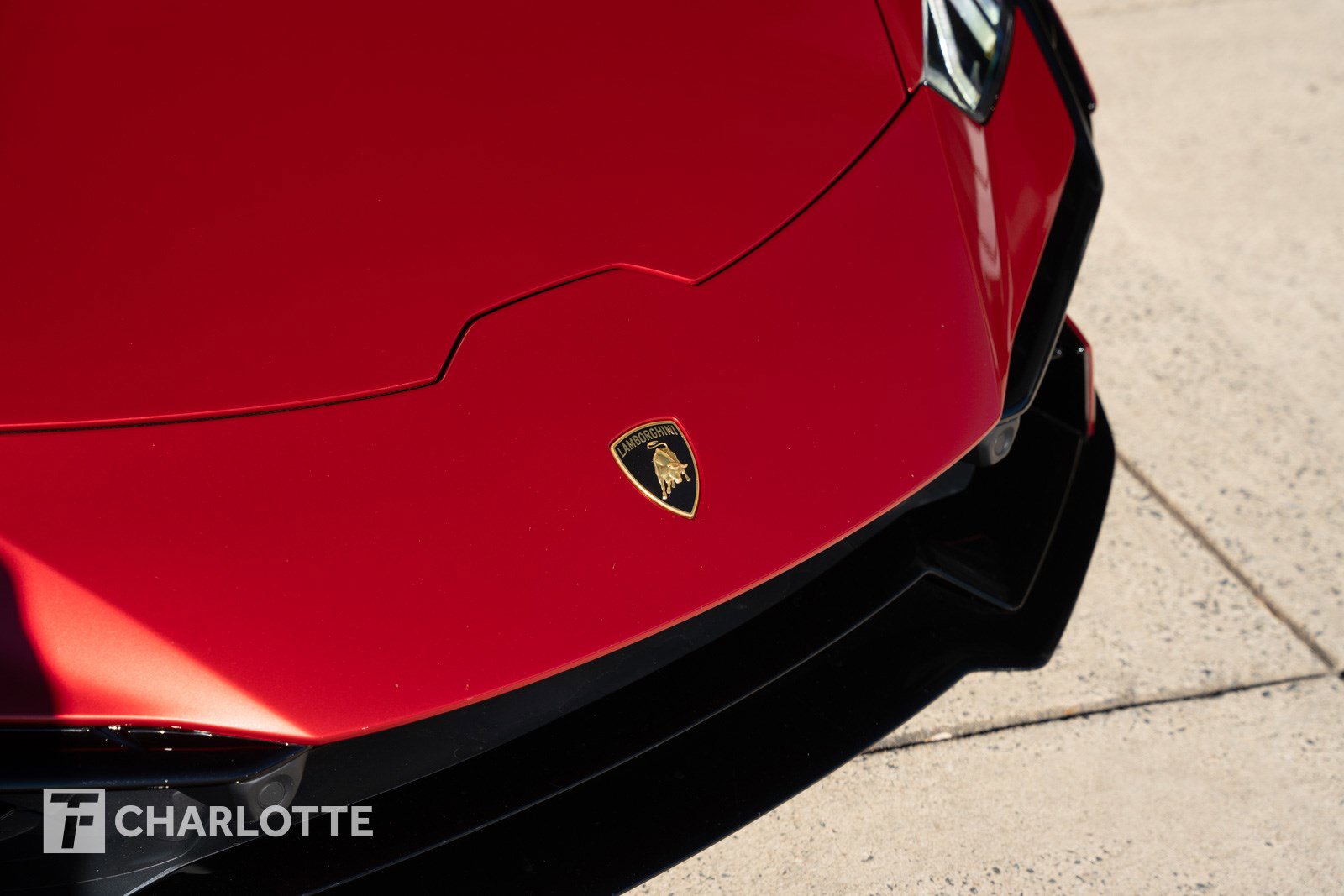 Used 2023 Lamborghini Huracan Tecnica image 3