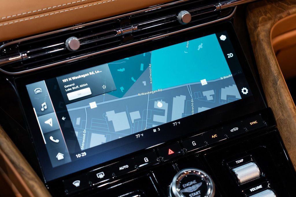 Used 2024 Aston Martin DB12 Convertible image 35