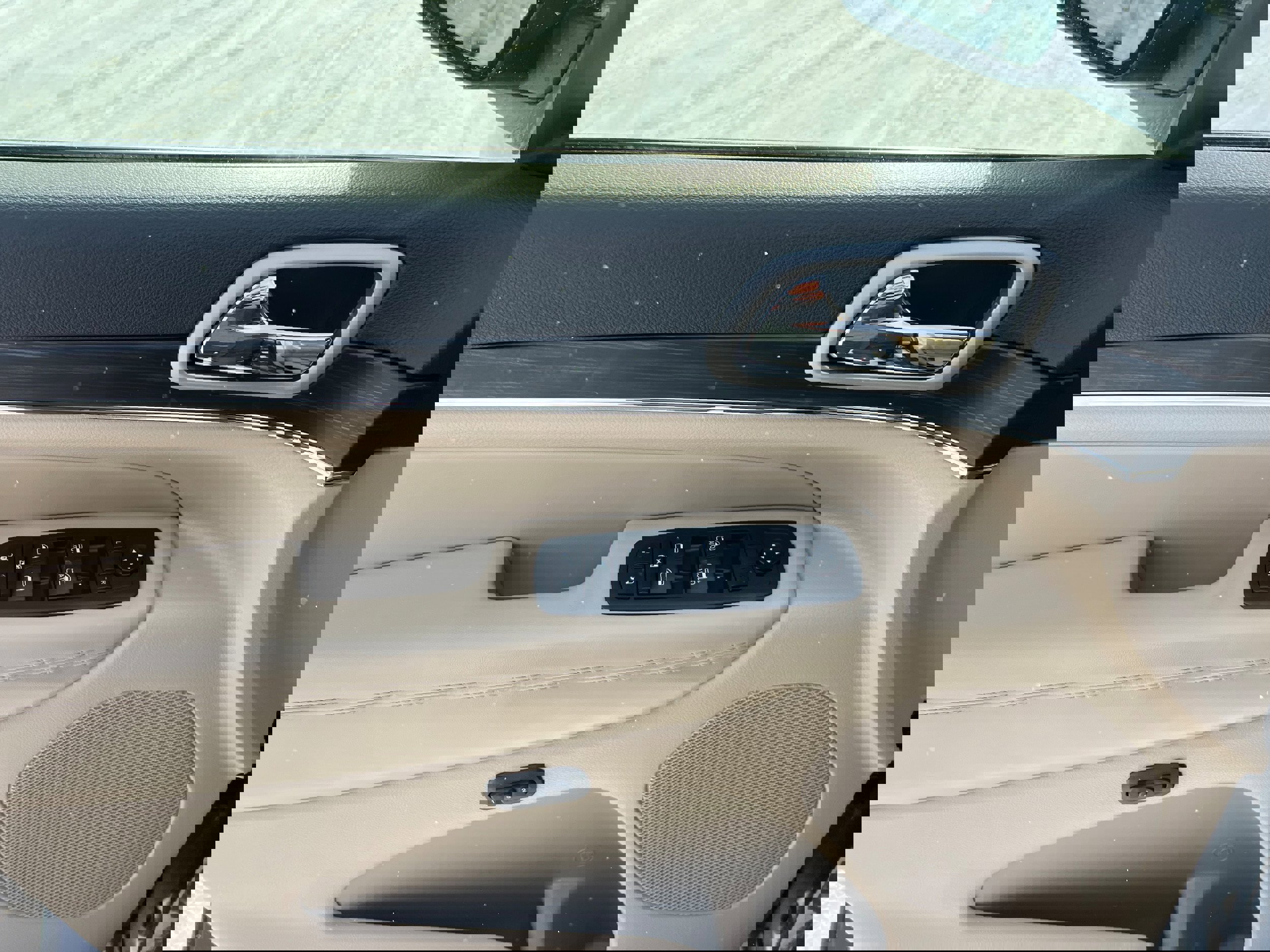 Used 2020 Jeep Grand Cherokee Limited image 11