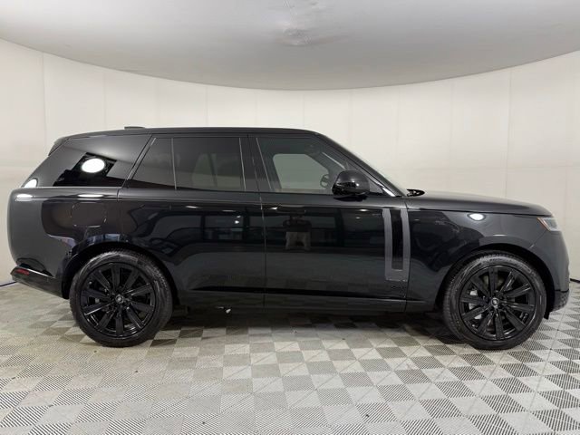 New 2025 Land Rover Range Rover SE image 8