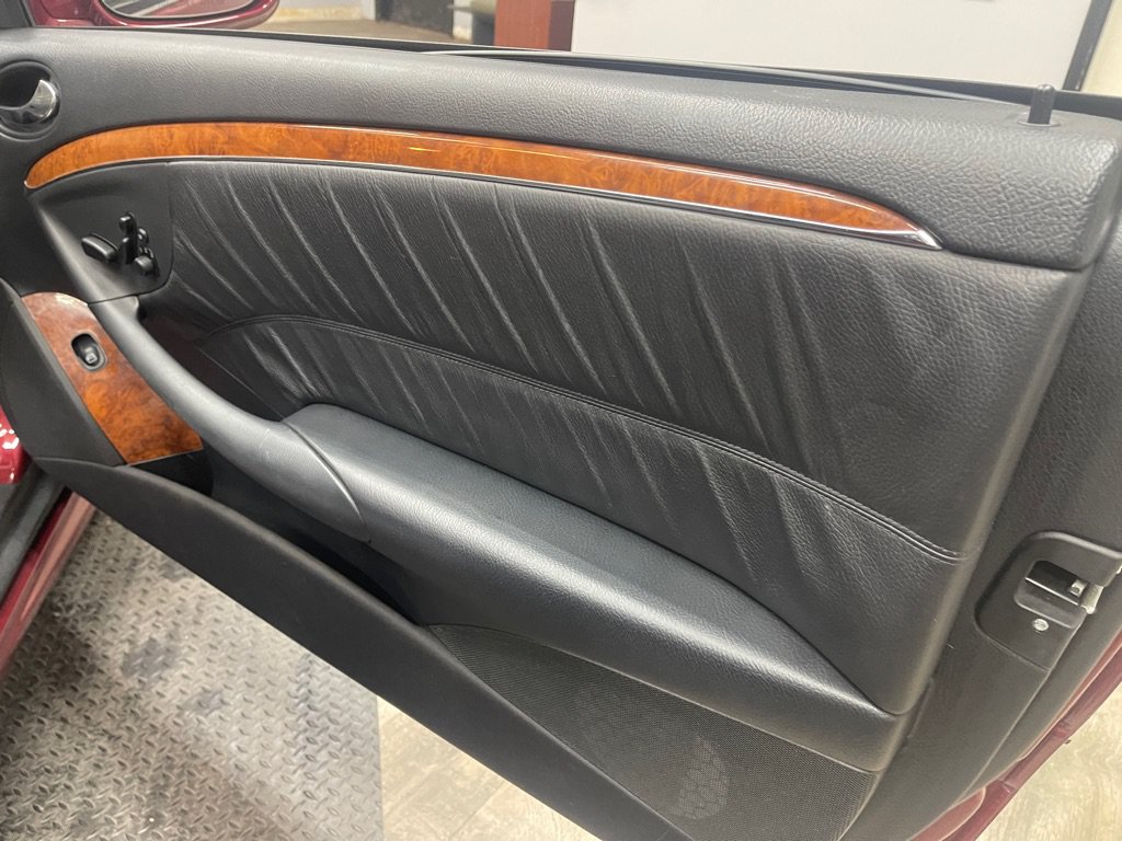 Used 2007 Mercedes-Benz CLK 550 Cabriolet image 38