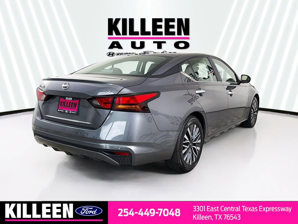 Used 2024 Nissan Altima 2.5 SV image 8