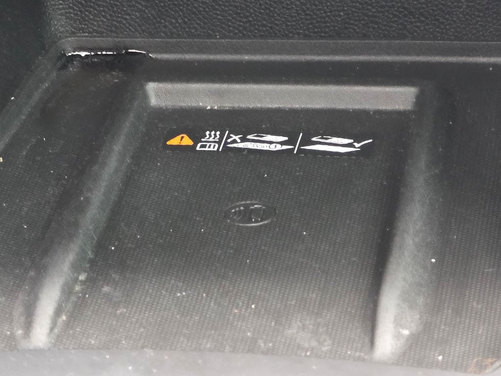 Used 2019 Chevrolet Traverse Premier w/ LPO, Blackout Package AWD/4WD image 17