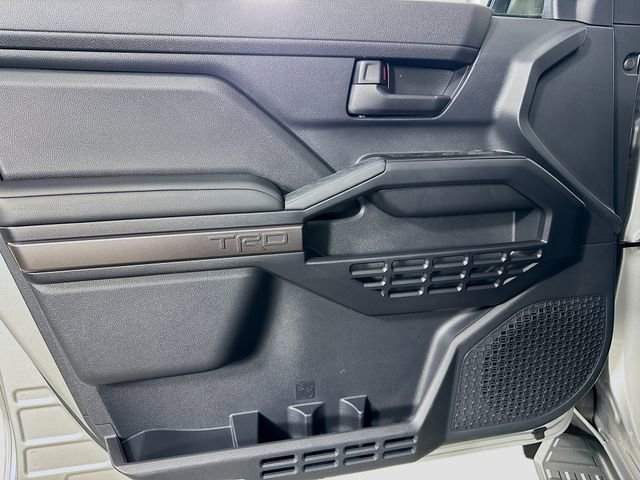 Certified 2025 Toyota 4Runner TRD Off-Road AWD/4WD image 12