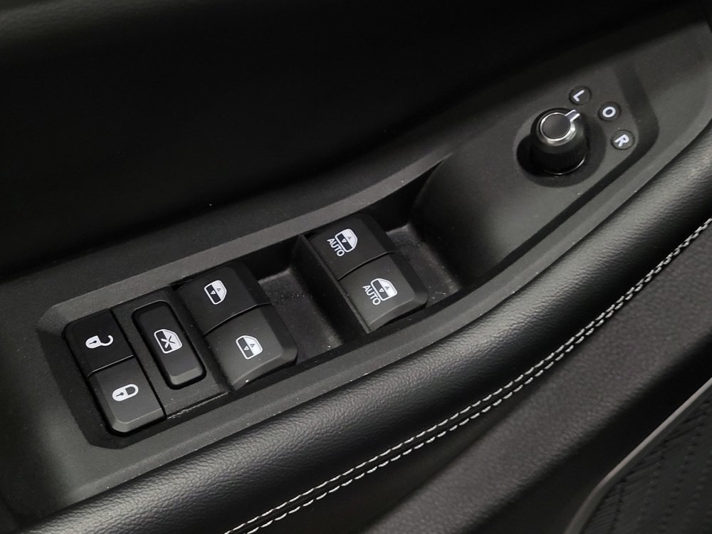 Used 2022 Jeep Grand Cherokee L Limited w/ Luxury Tech Group II image 27