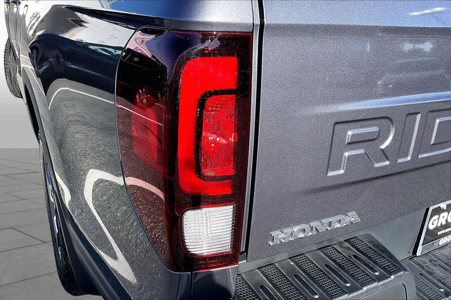 Certified 2025 Honda Ridgeline RTL image 28