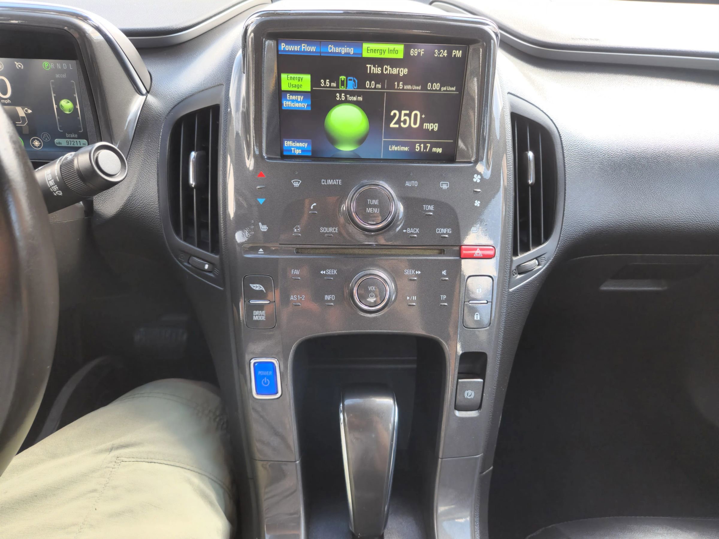 Used 2013 Chevrolet Volt Premium w/ Premium Trim Package FWD image 33
