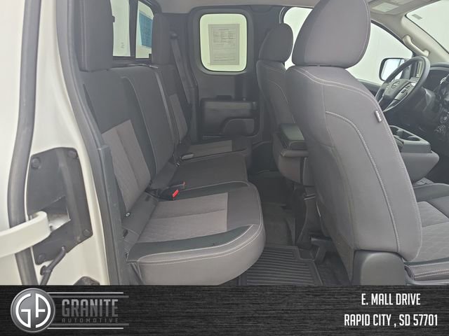 Used 2023 Nissan Titan S image 33